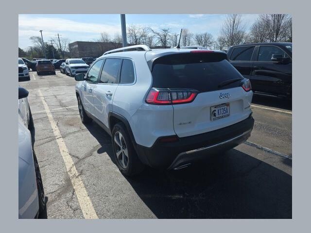 2021 JEEP Cherokee