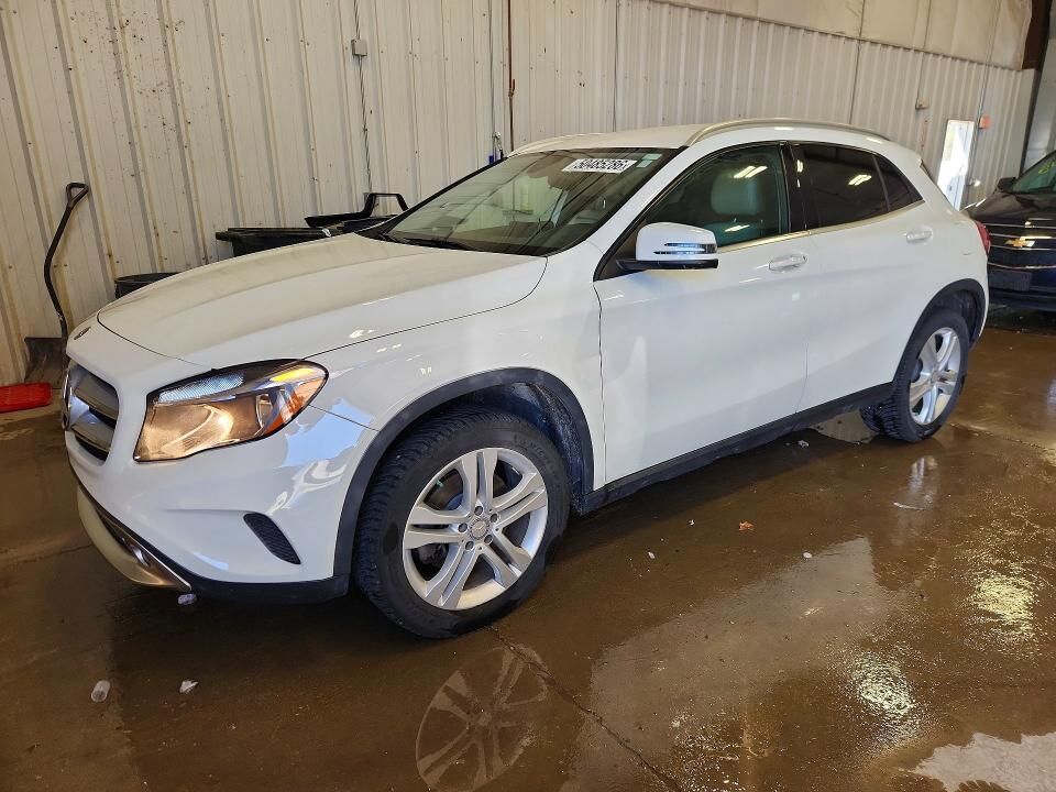 2016 MERCEDES-BENZ GLA-Class