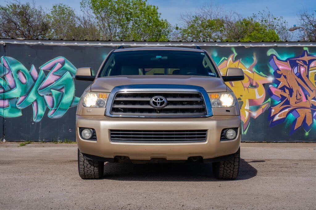 2014 TOYOTA Sequoia