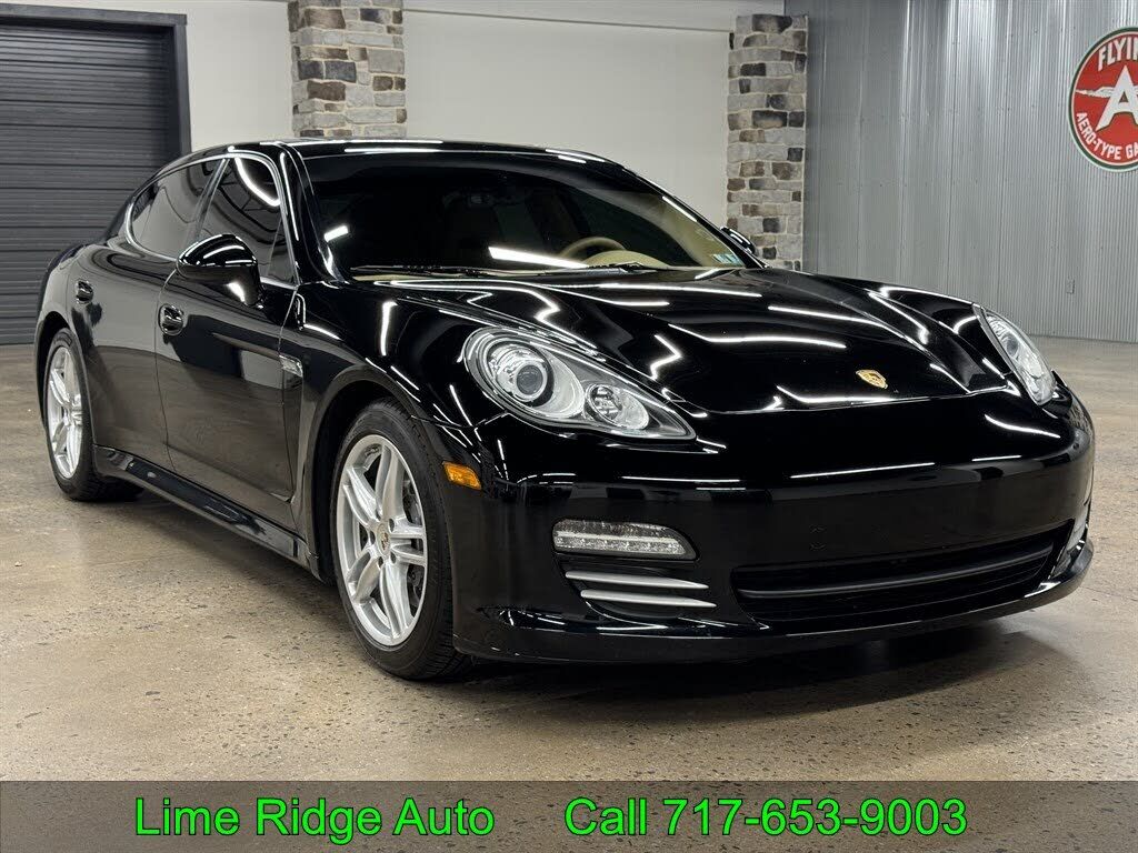 2012 PORSCHE Panamera