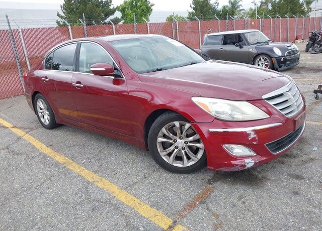 2013 HYUNDAI Genesis