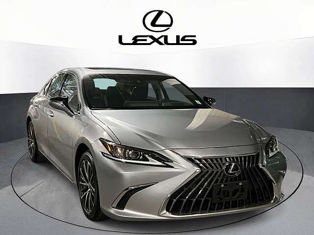 2025 LEXUS ES