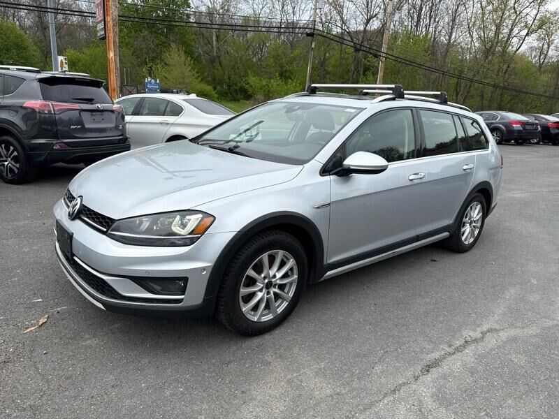 2017 VOLKSWAGEN Golf Alltrack