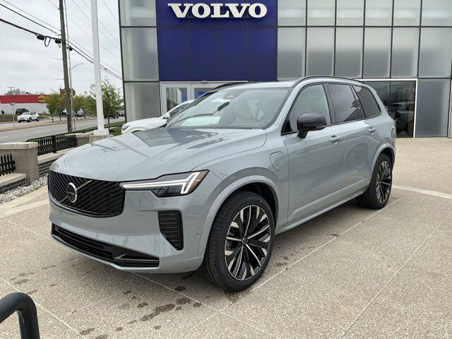 2026 VOLVO XC90