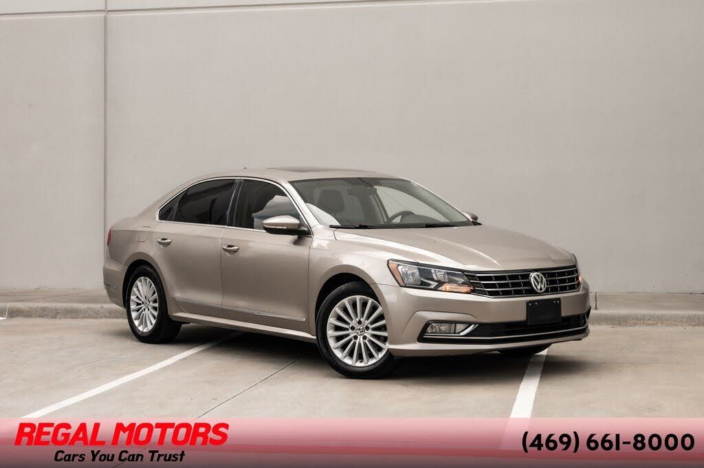 2016 VOLKSWAGEN Passat