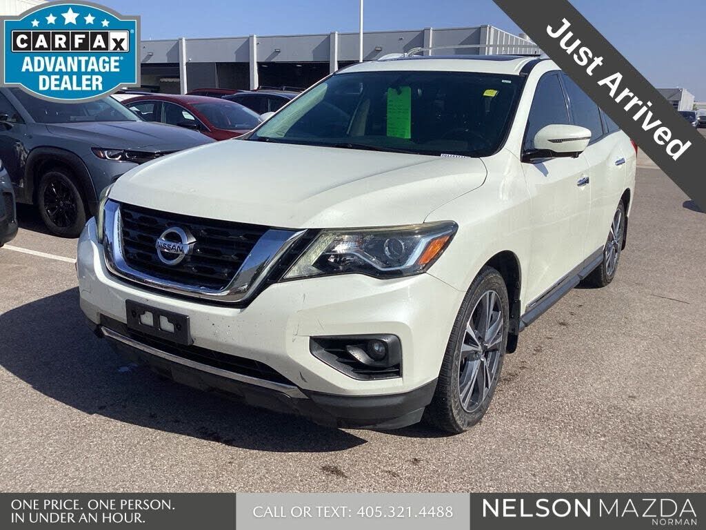2017 NISSAN Pathfinder