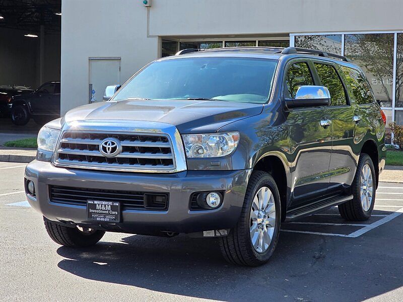 2011 TOYOTA Sequoia