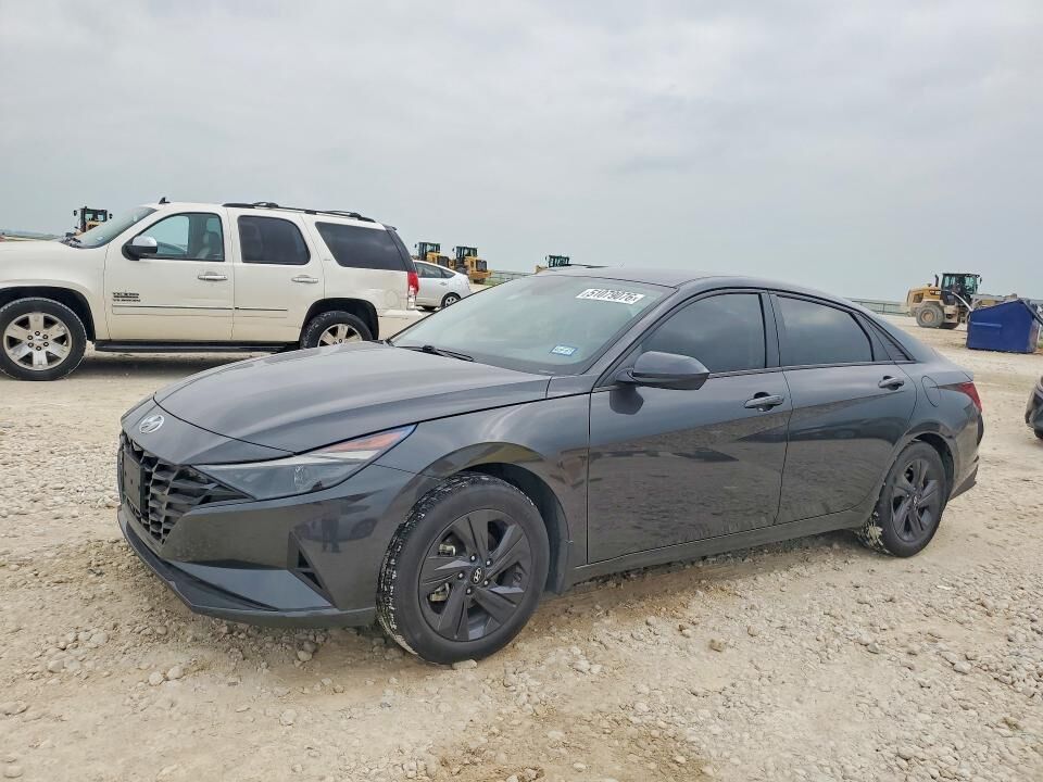 2023 HYUNDAI Elantra