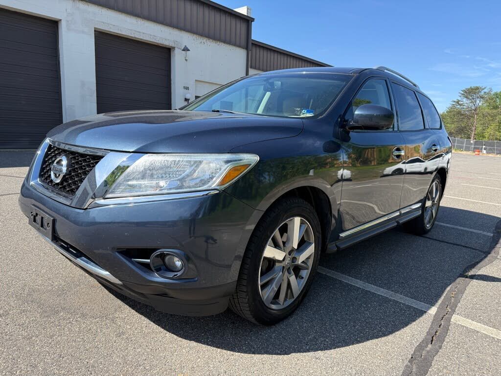 2015 NISSAN Pathfinder