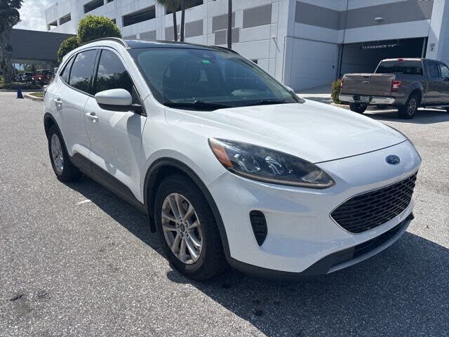 2020 FORD Escape