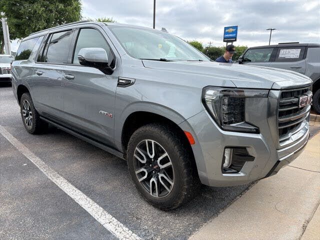 2023 GMC Yukon XL