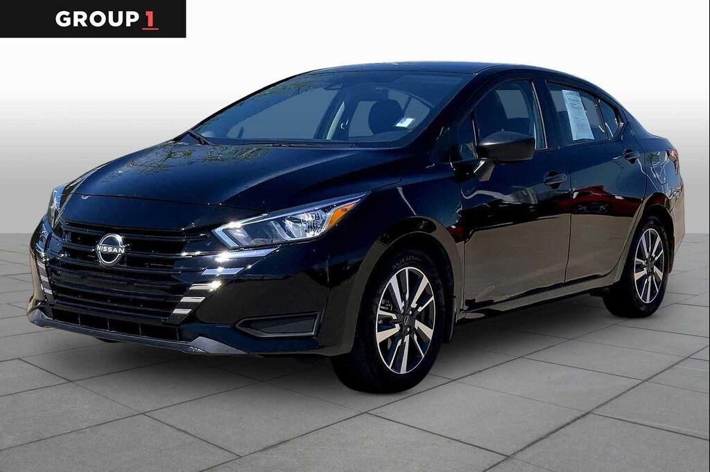 2024 NISSAN Versa
