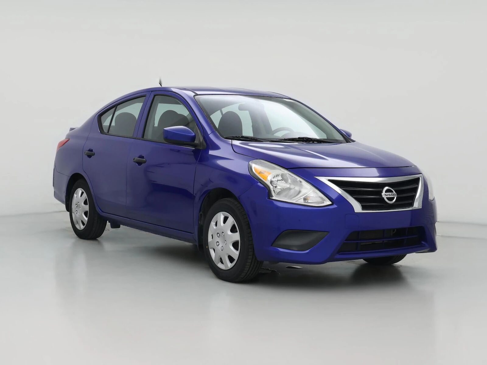 2017 NISSAN Versa