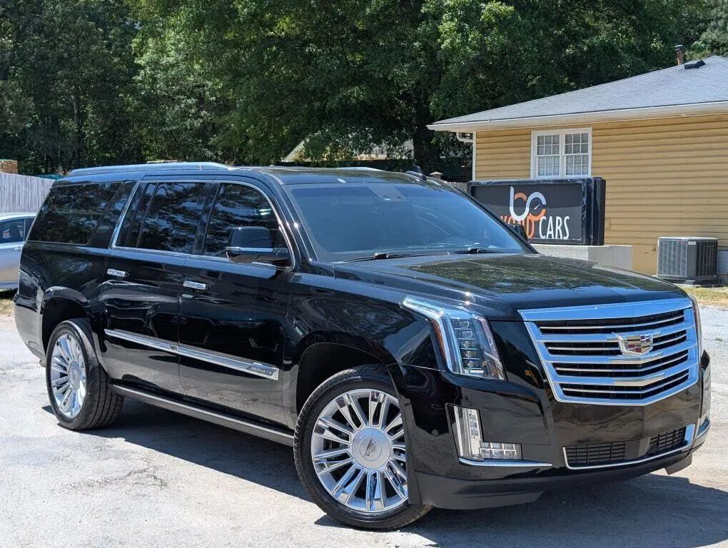 2017 CADILLAC Escalade ESV