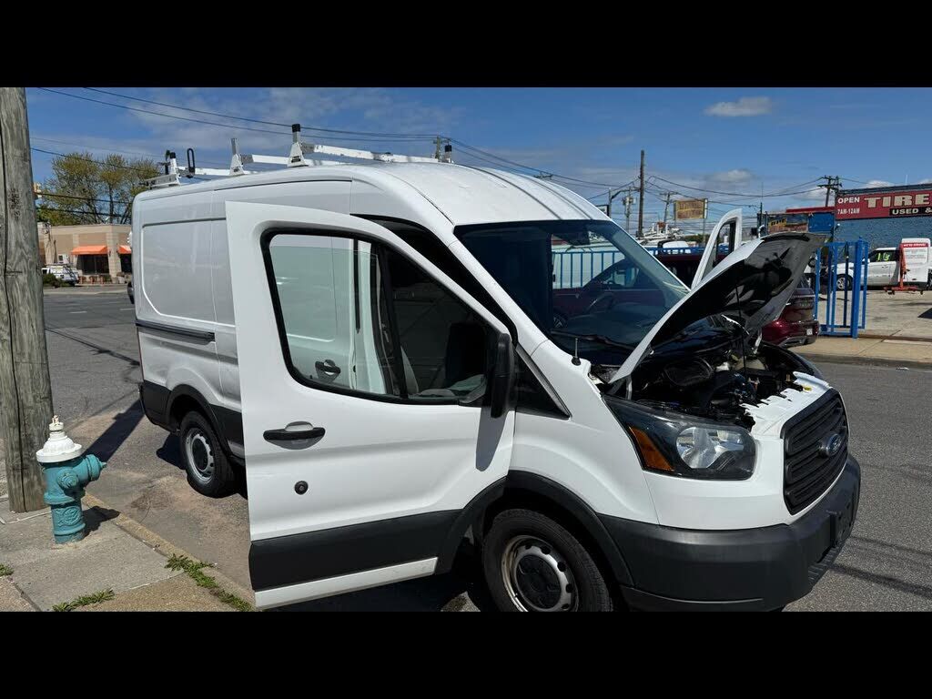 2015 FORD Transit