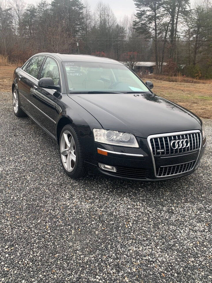2010 AUDI A8