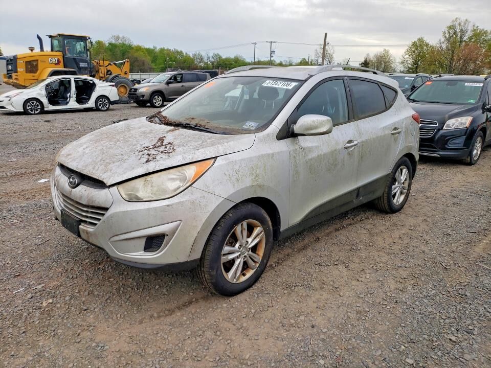 2010 HYUNDAI Tucson