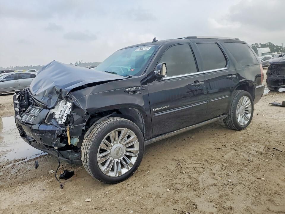 2014 CADILLAC Escalade