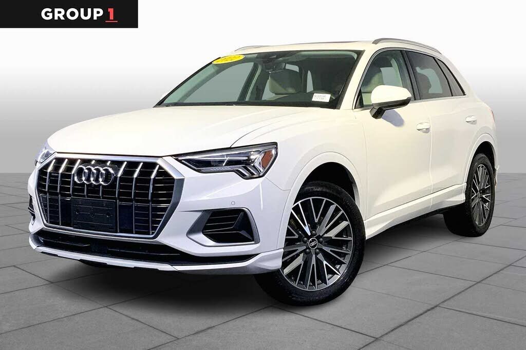 2022 AUDI Q3