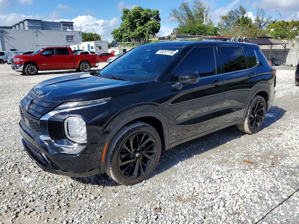 2022 MITSUBISHI Outlander