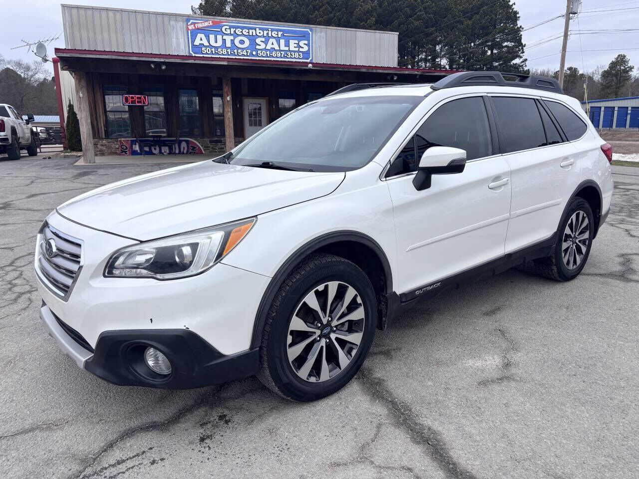 2017 SUBARU Outback