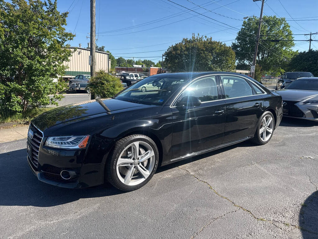 2018 AUDI A8