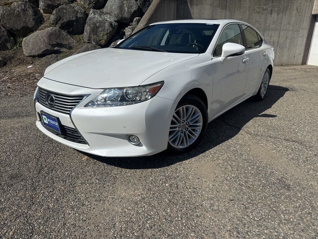 2014 LEXUS ES