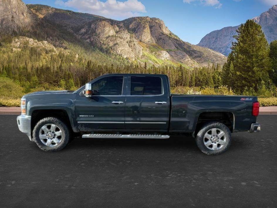 2017 CHEVROLET Silverado