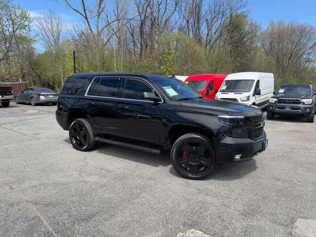 2017 CHEVROLET Tahoe