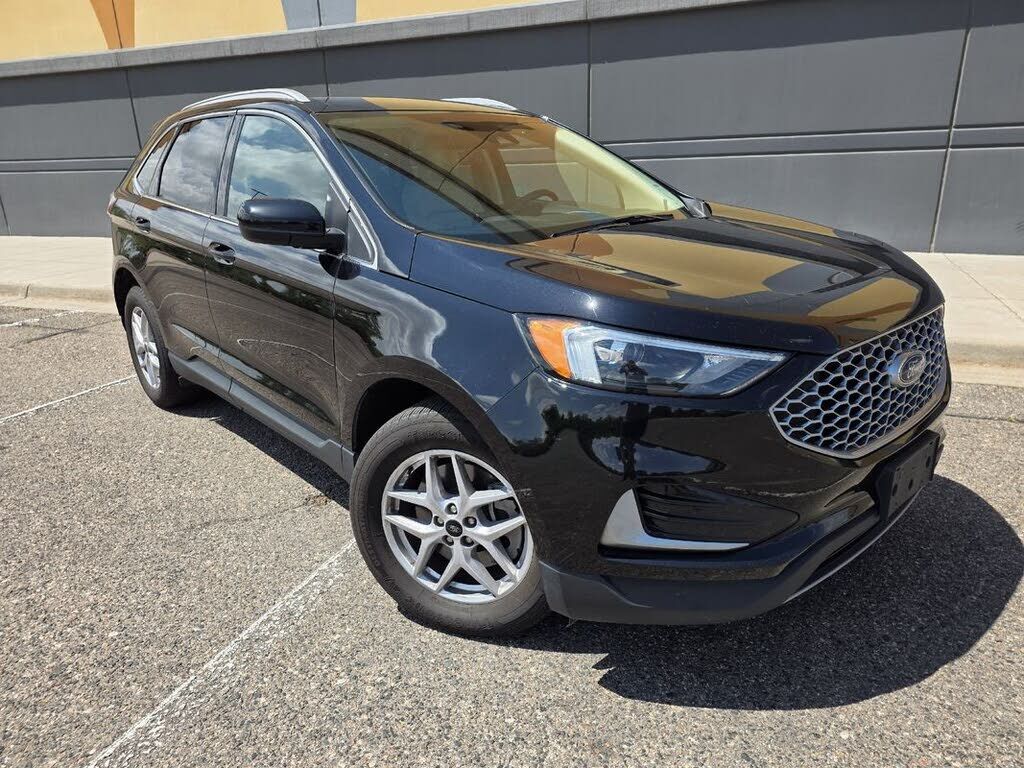 2023 FORD Edge