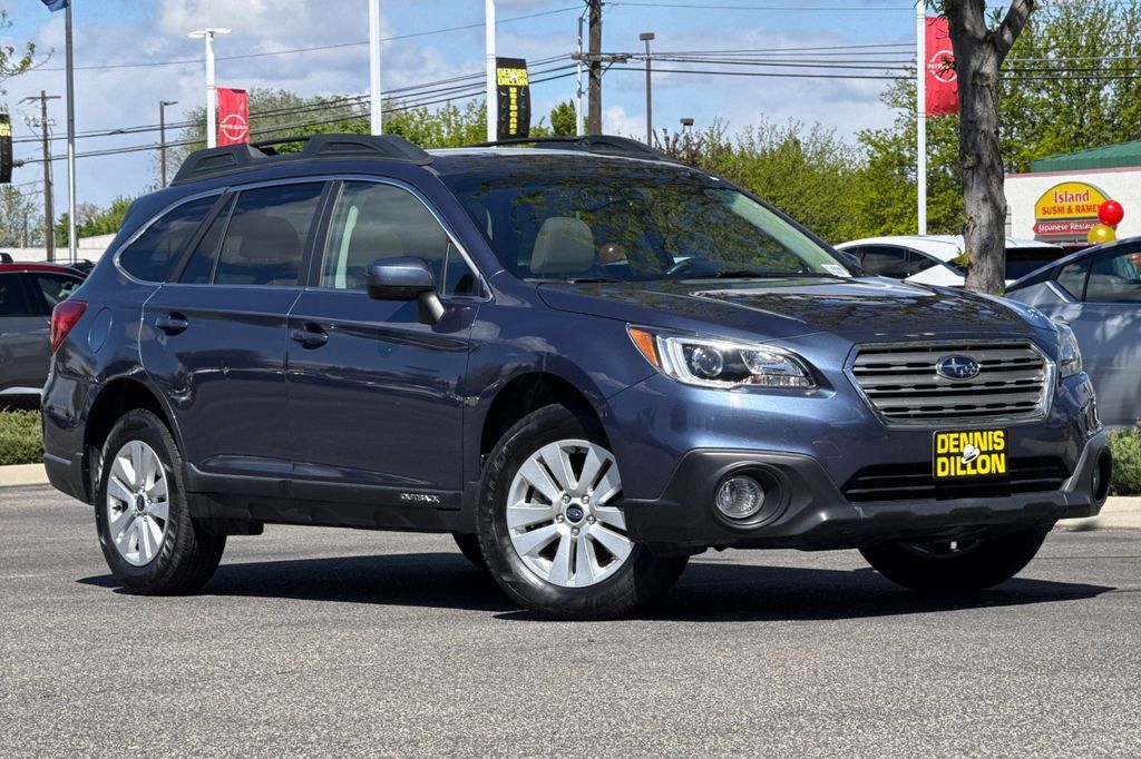 2017 SUBARU Outback