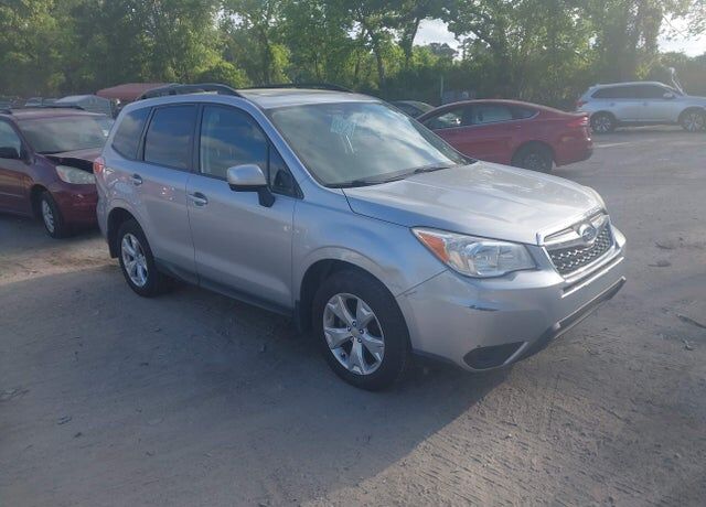 2015 SUBARU Forester