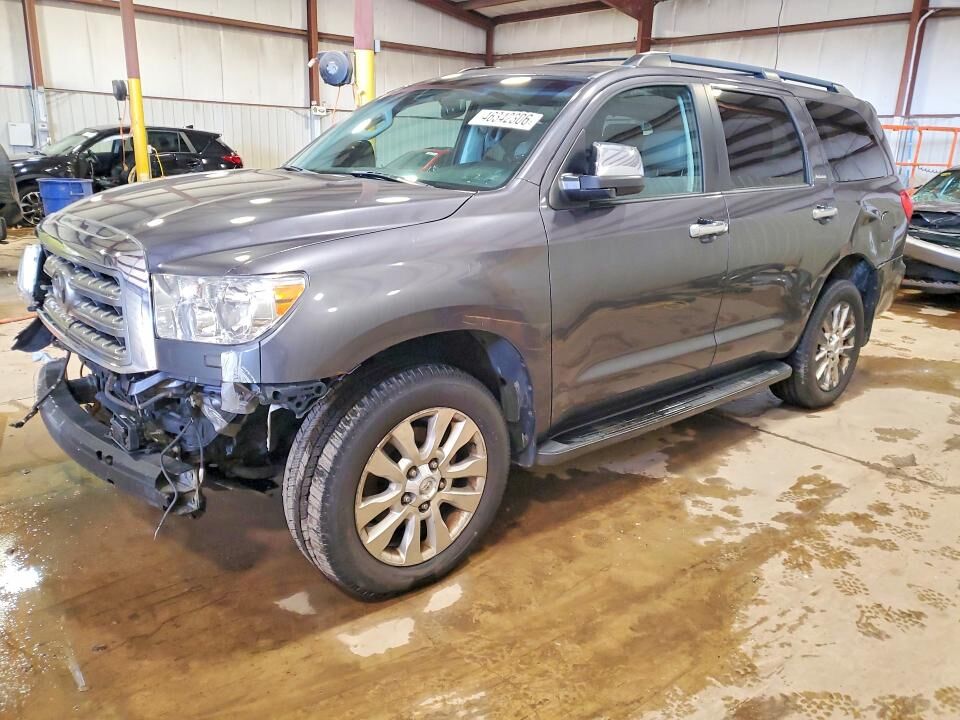 2011 TOYOTA Sequoia