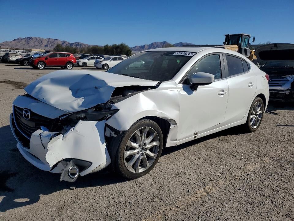 2016 MAZDA Mazda3