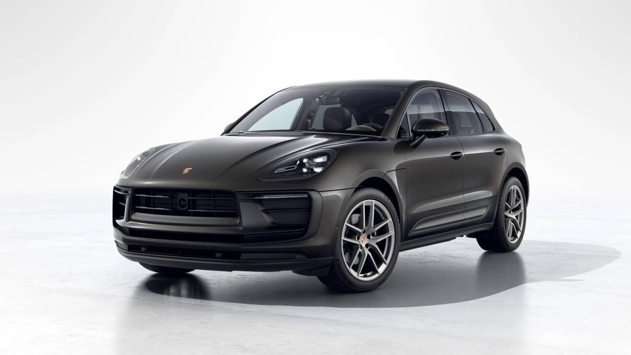 2026 PORSCHE Macan