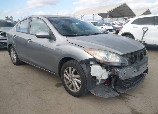 2012 MAZDA Mazda3