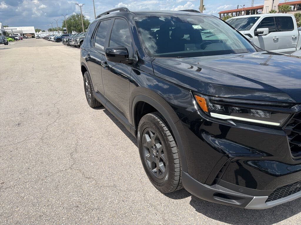 2025 HONDA Pilot