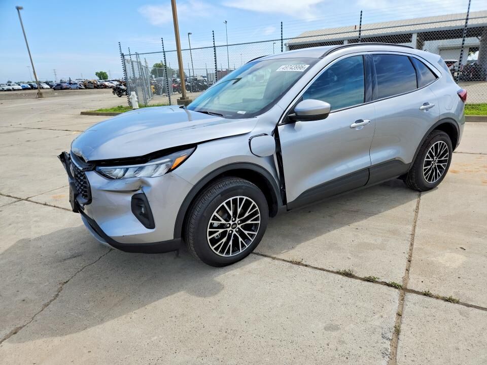 2024 FORD Escape