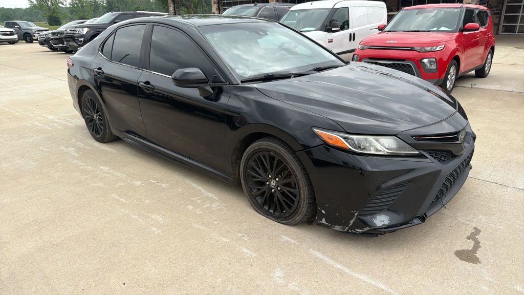 2019 TOYOTA Camry