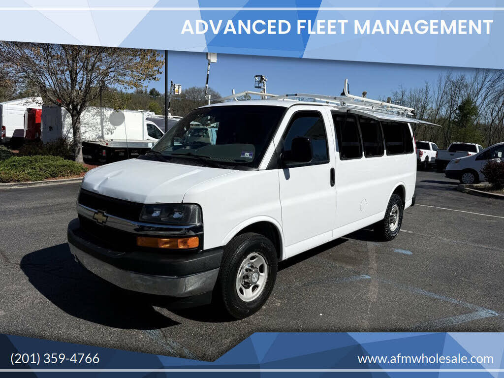 2017 CHEVROLET Express