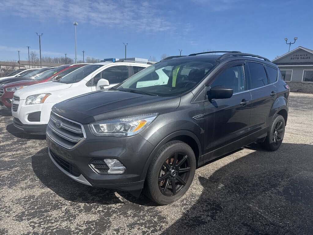 2017 FORD Escape