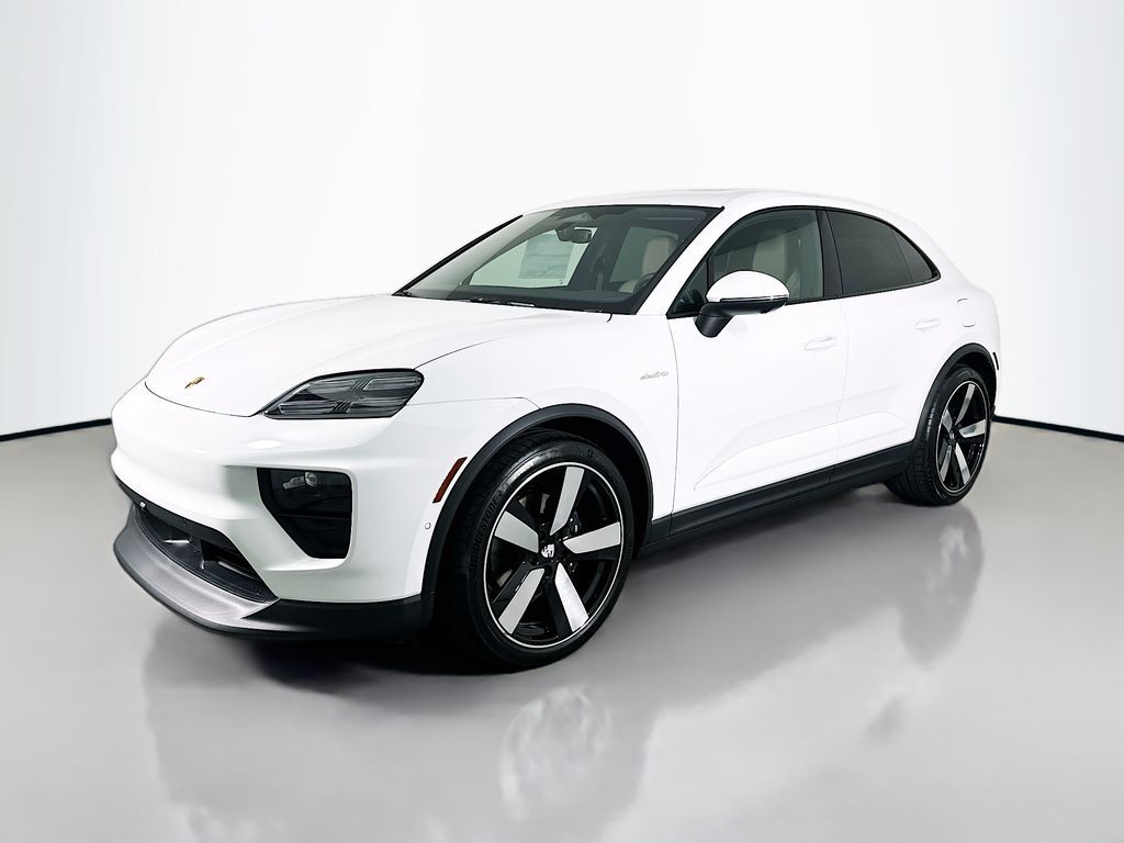 2026 PORSCHE Macan