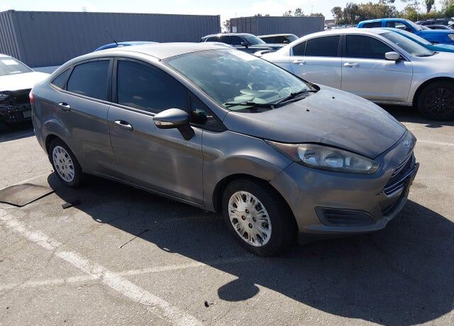 2014 FORD Fiesta