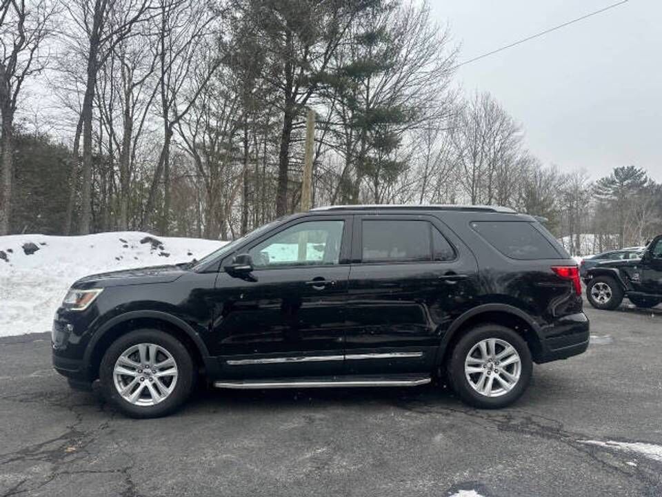 2019 FORD Explorer