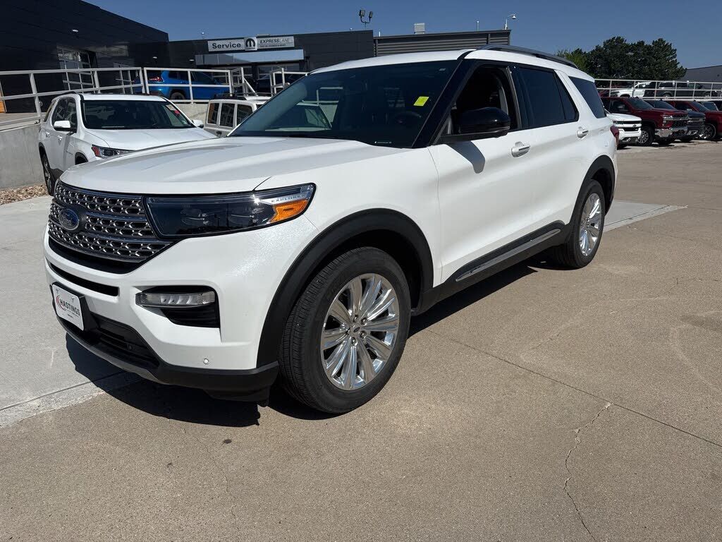 2021 FORD Explorer