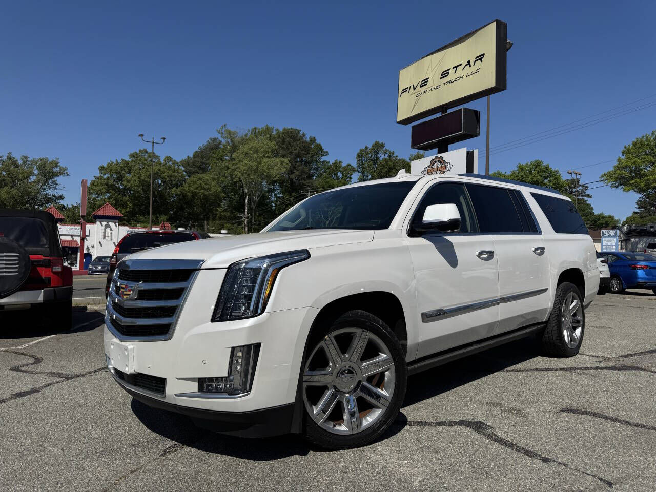 2016 CADILLAC Escalade
