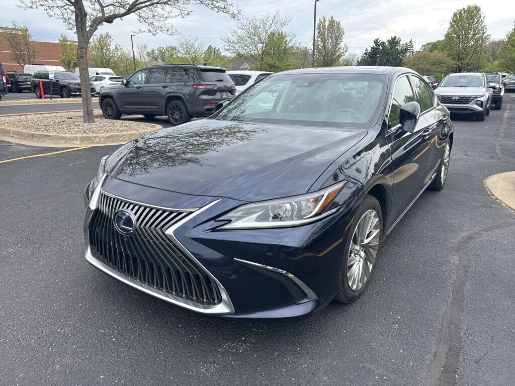 2021 LEXUS ES