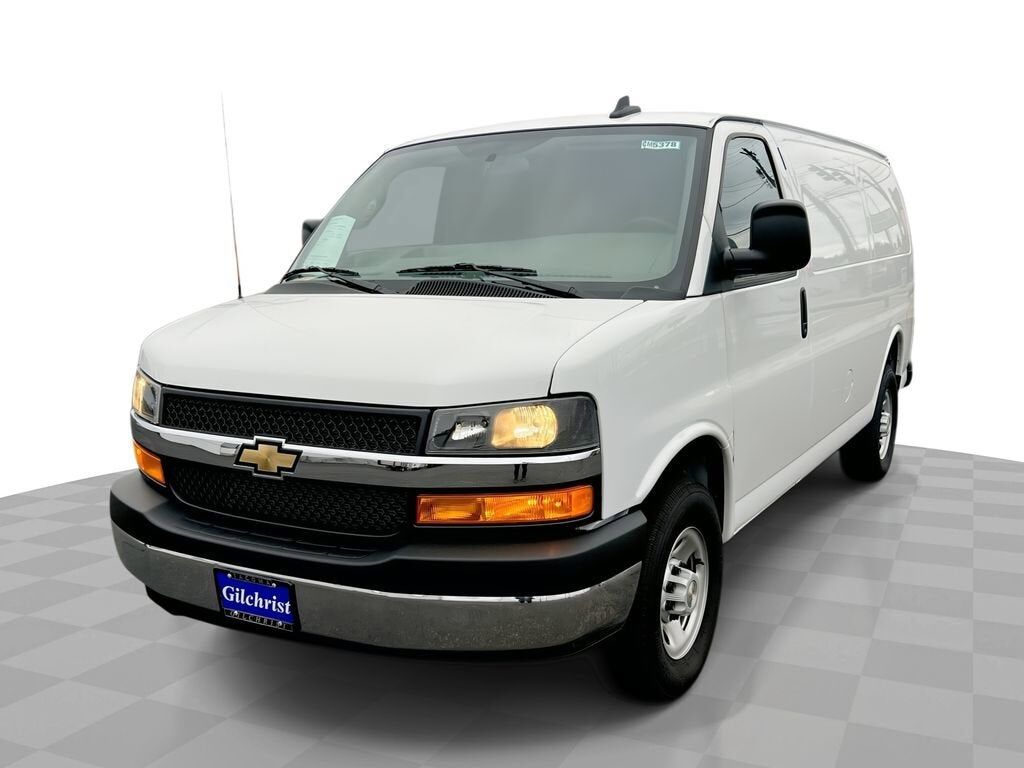 2025 CHEVROLET Express