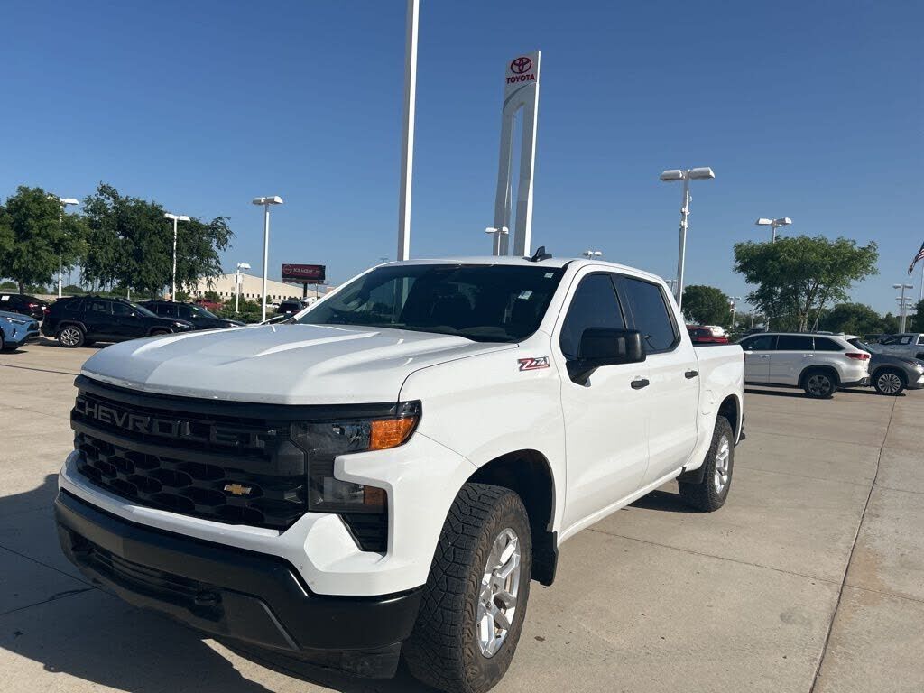 2024 CHEVROLET Silverado