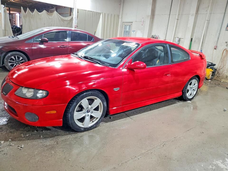 2004 PONTIAC GTO